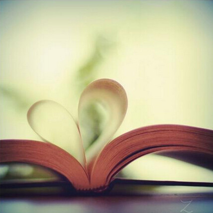 杨颖工作室发文辟谣杨颖黄轩吻戏隔保鲜膜